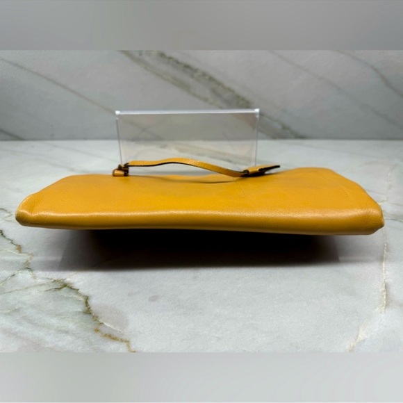 Low start-💎Prada Milano Leather Vintage Lock & Key Clutch with COA - Picture 10 of 13